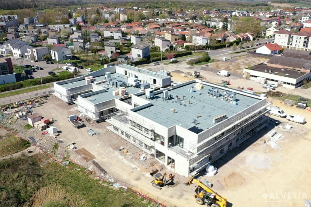 Vue aérienne de la construction en avril 2026