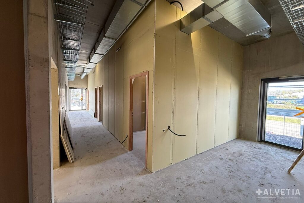 Vue intérieure de la construction en avril 2026